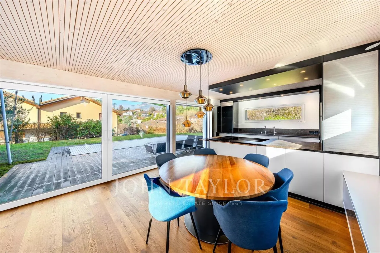 Vevey ? Modern villa with pool & independent studio - Photo 5 of 13