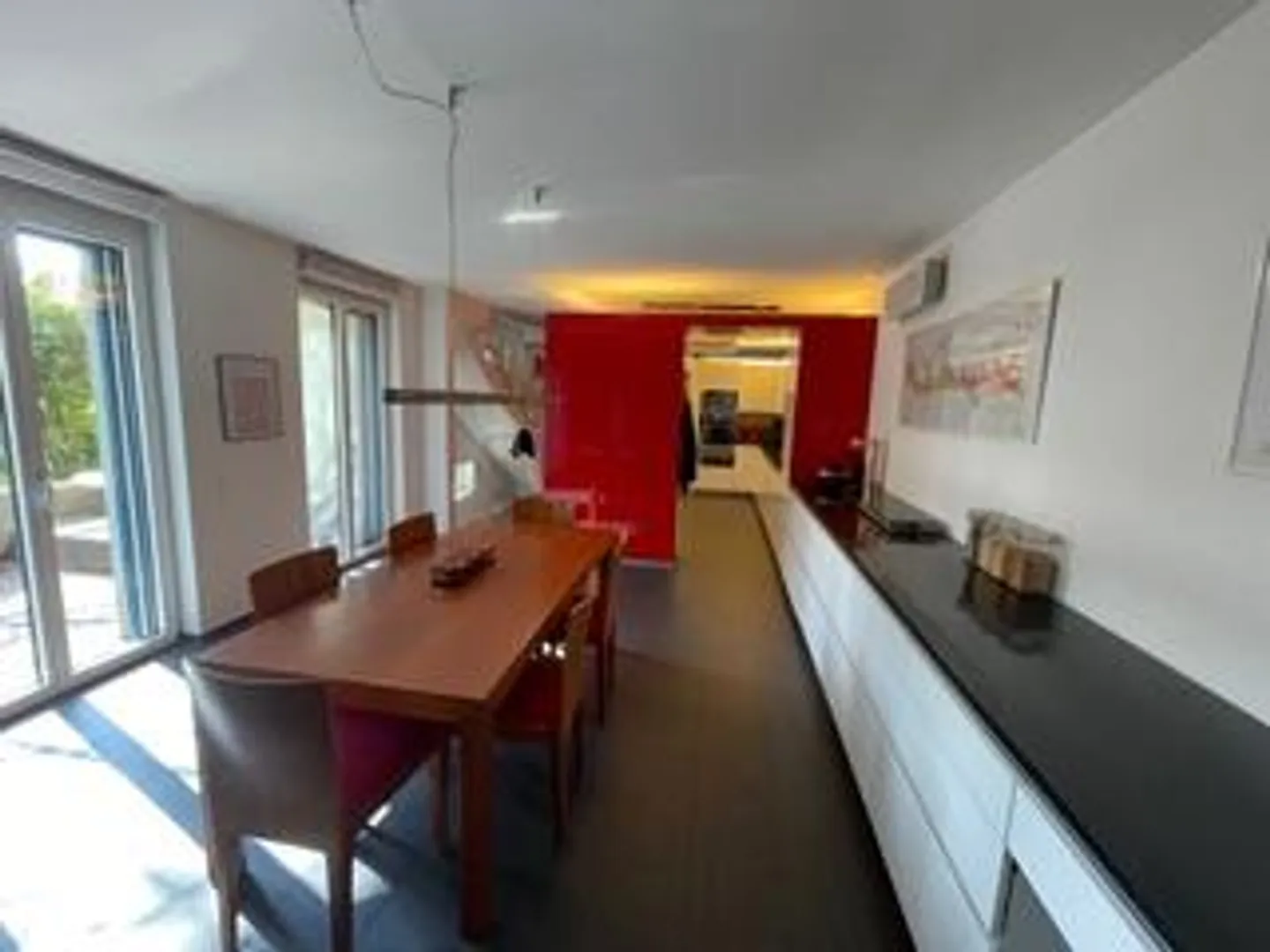 Villa contemporanea con giardino, tecnologia e comfort - Photo 7 of 7