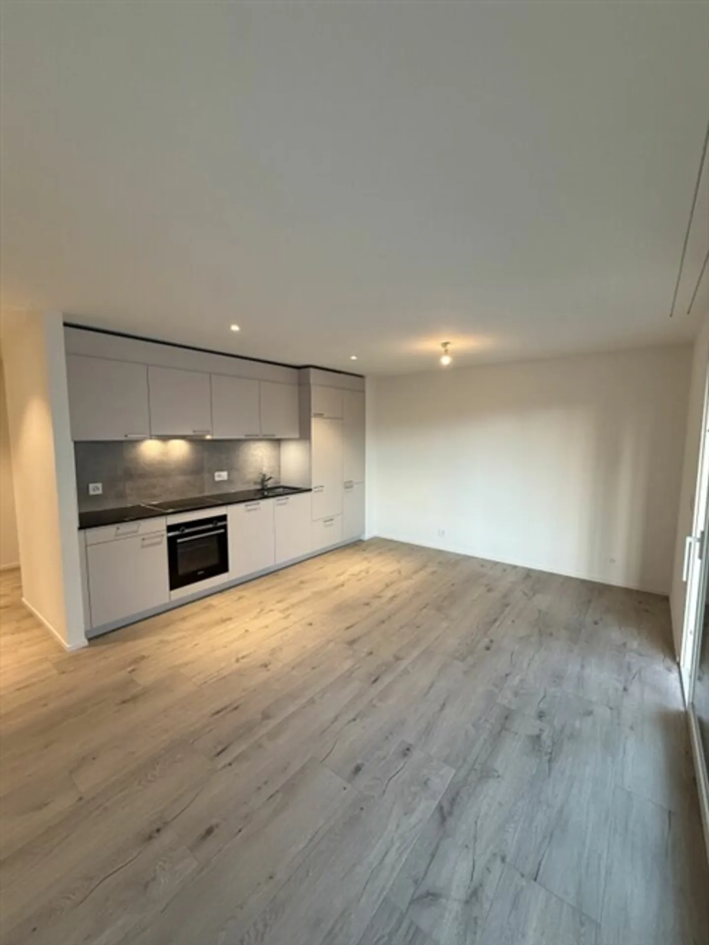 Appartement 2,5 pièces à Yverdon-les-Bains - Photo 1 sur 9