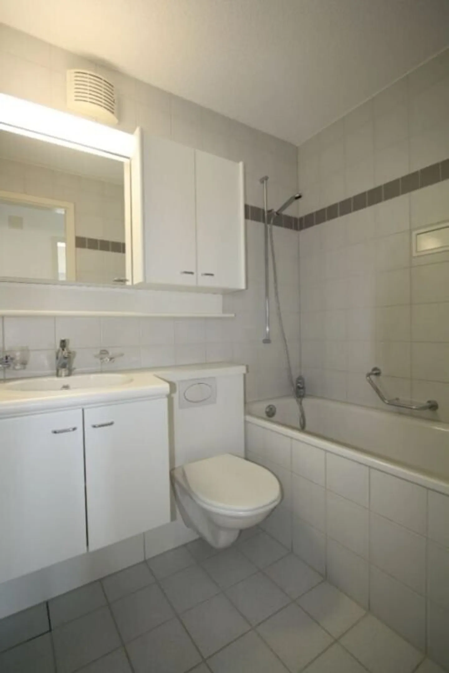 Apartment for rent - Photo 5 of 8