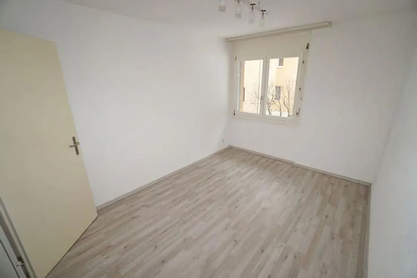 Geräumige Wohnung in Thun - Foto 9 von 13