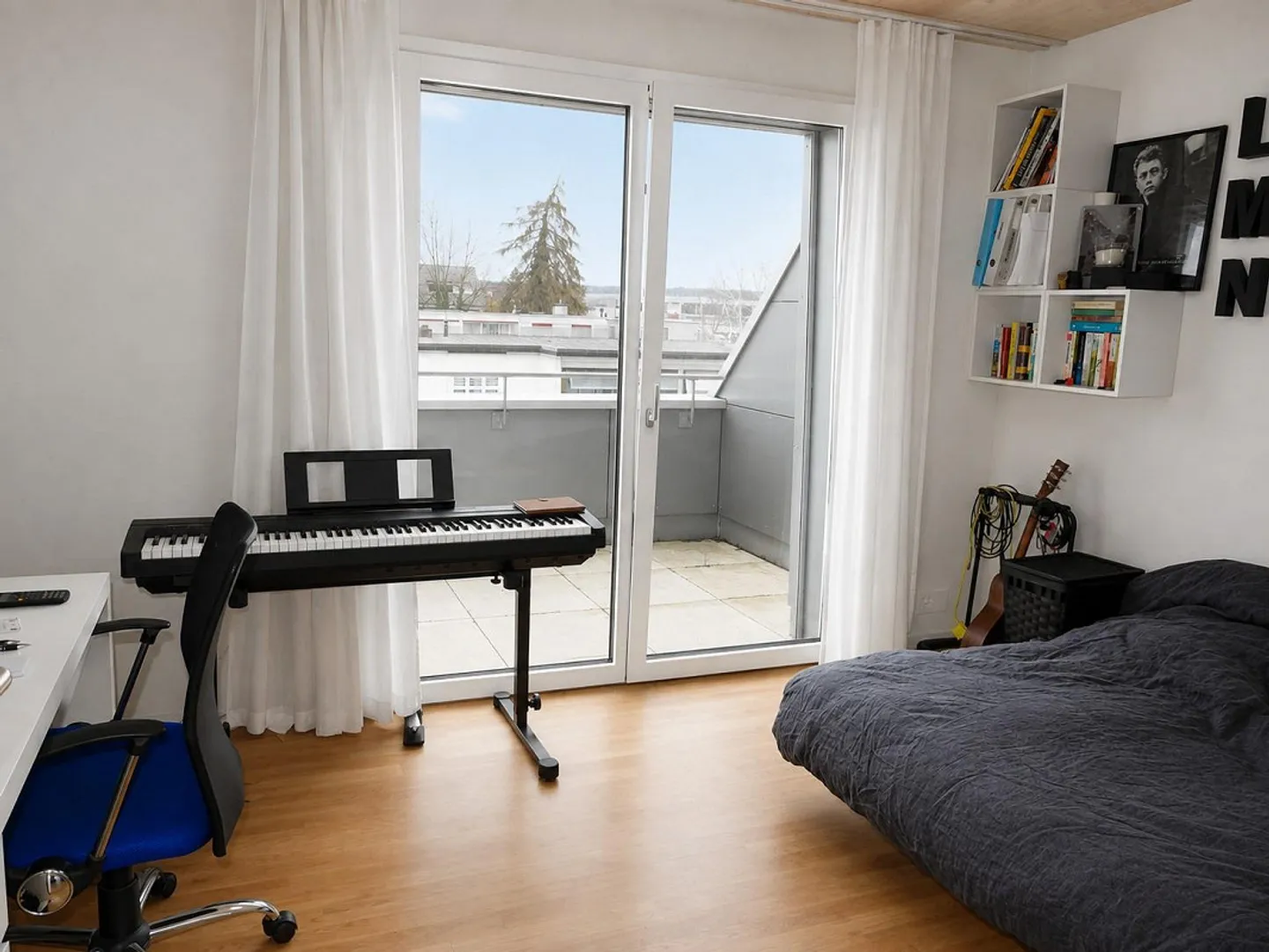 Appartement sous les toits lumineux à Glattbrugg - Photo 6 sur 9
