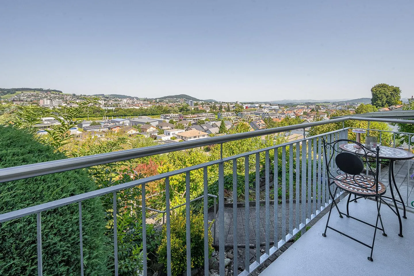 Live where peace and security are at home - Photo 15 of 21