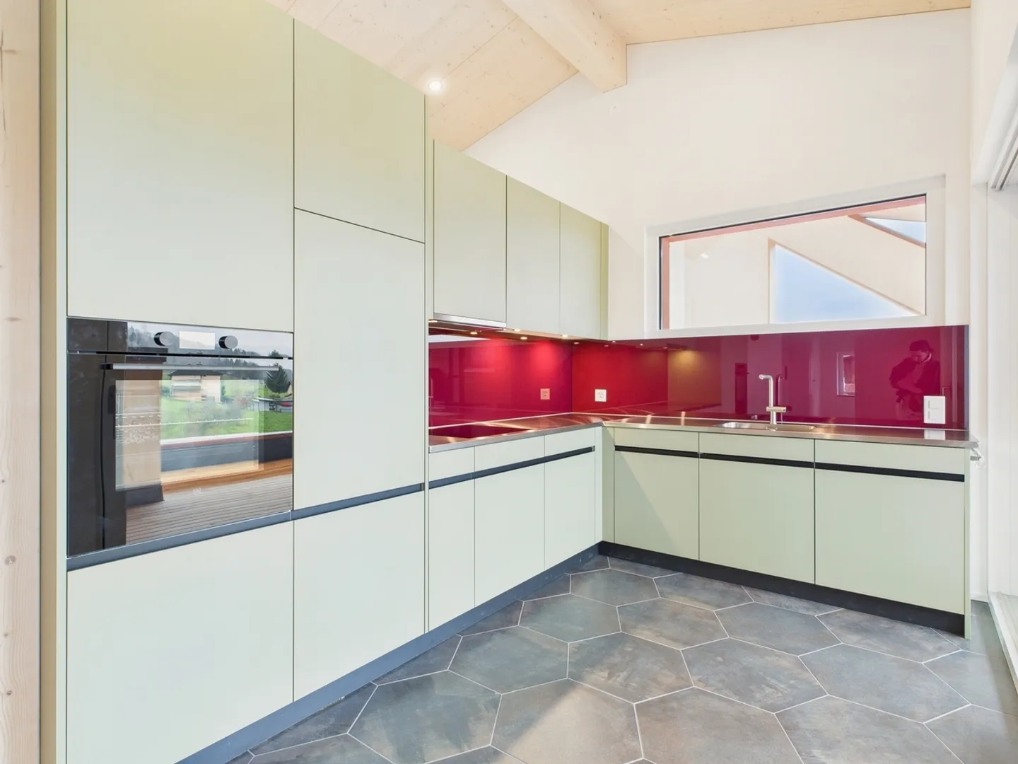 Modern 3.5-Room Apartment in a Central Location in Beinwil am See - Photo 2 of 9