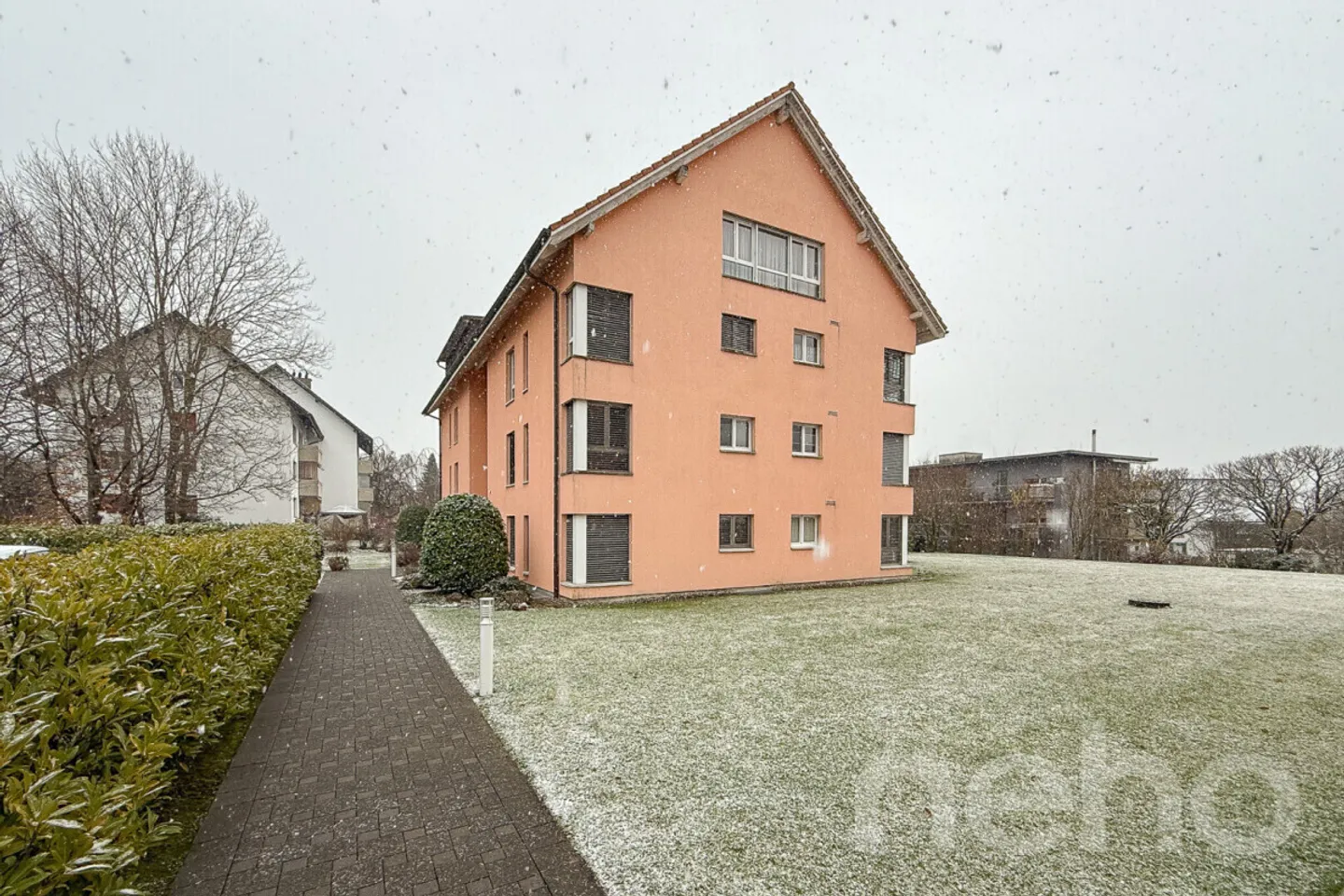 Spacious and well-maintained garden apartment in a quiet location - Photo 12 of 12