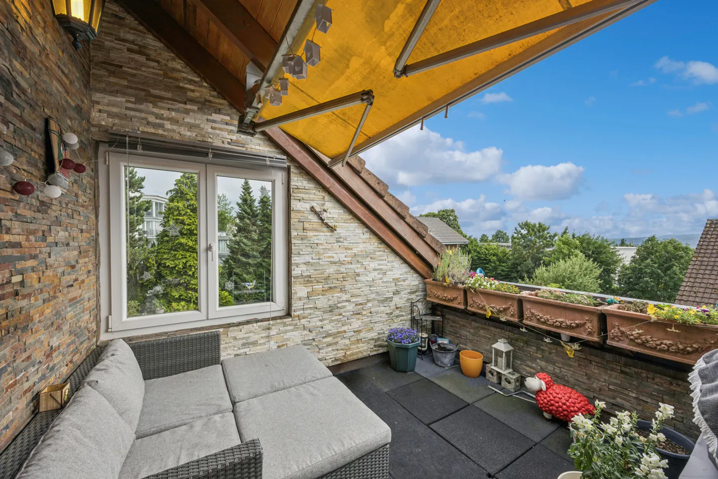 Spacious Condominium in a Quiet Location - Photo 14 of 16