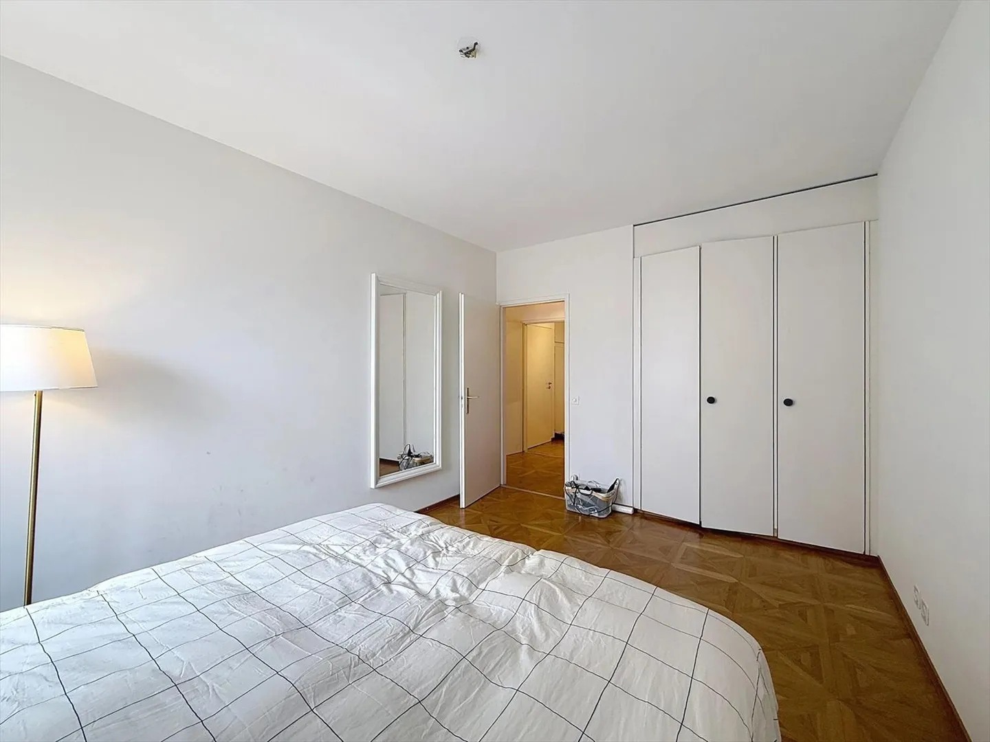 Geräumige 4-Zimmer-Wohnung ideal im Herzen von Pâquis gelegen. - Foto 5 von 8