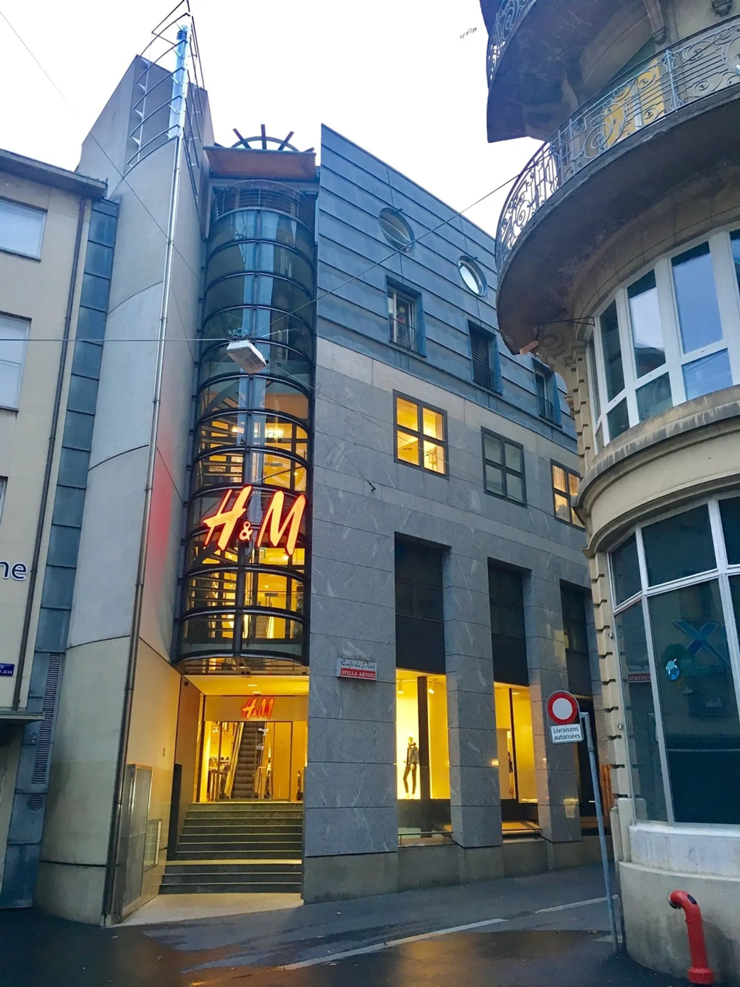 Helle, geräumige Wohnung im Stadtzentrum von Lausanne! - Foto 4 von 4