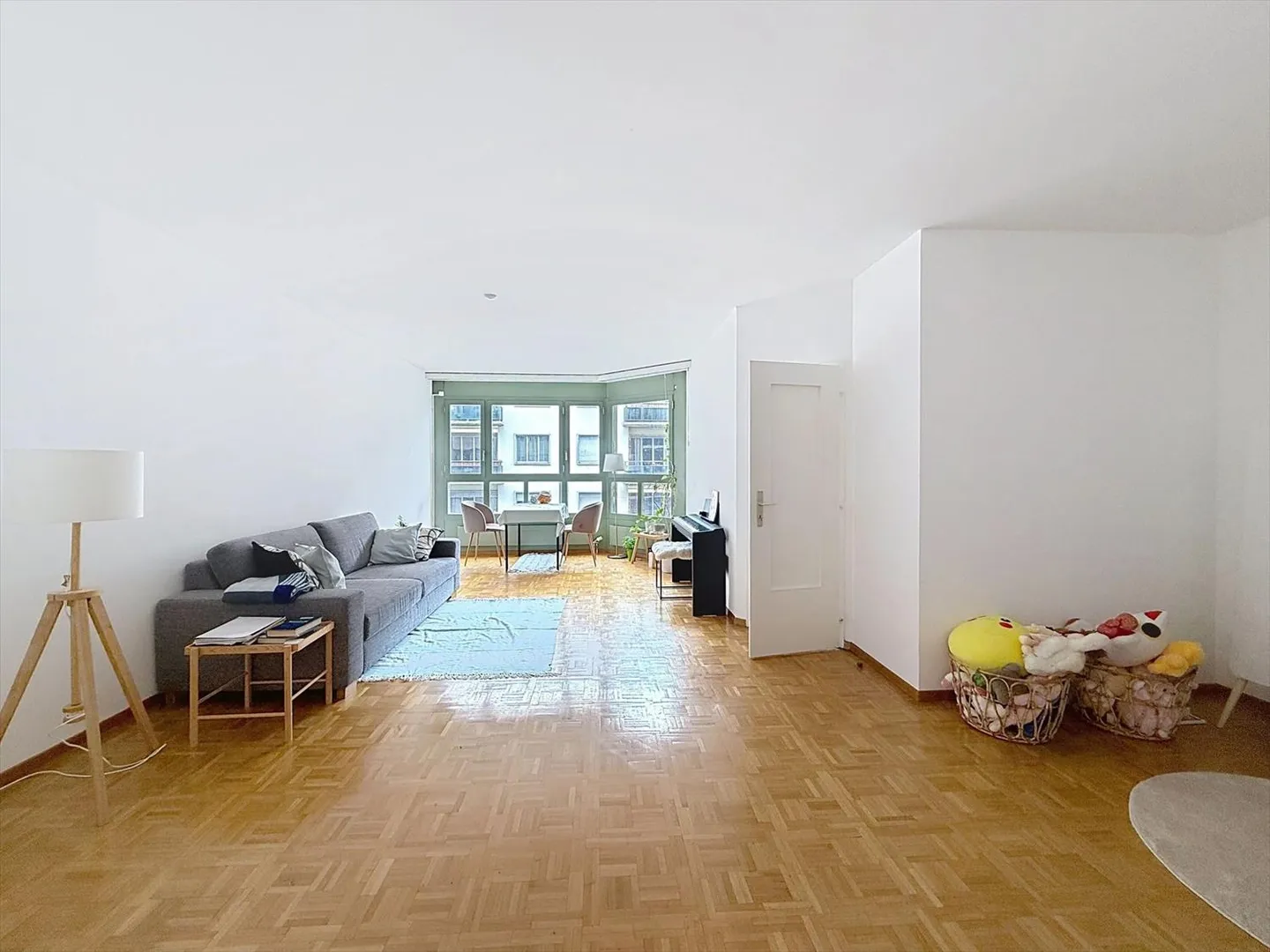 Geräumige 4-Zimmer-Wohnung ideal im Herzen von Pâquis gelegen. - Foto 2 von 8