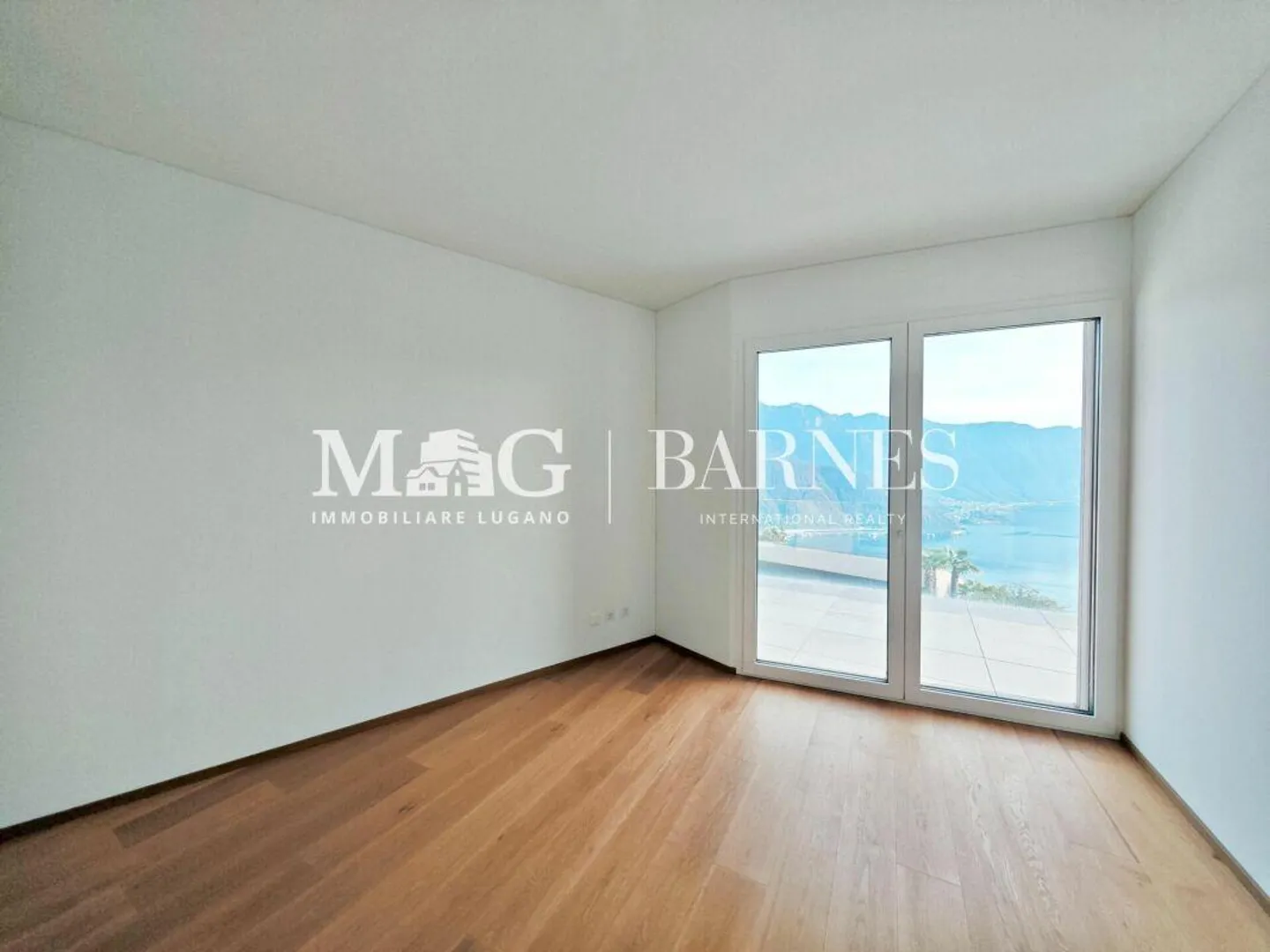 Lugano - Carona: Attic 5.5 rooms, 266 m², large terrace with view... - Photo 11 of 13