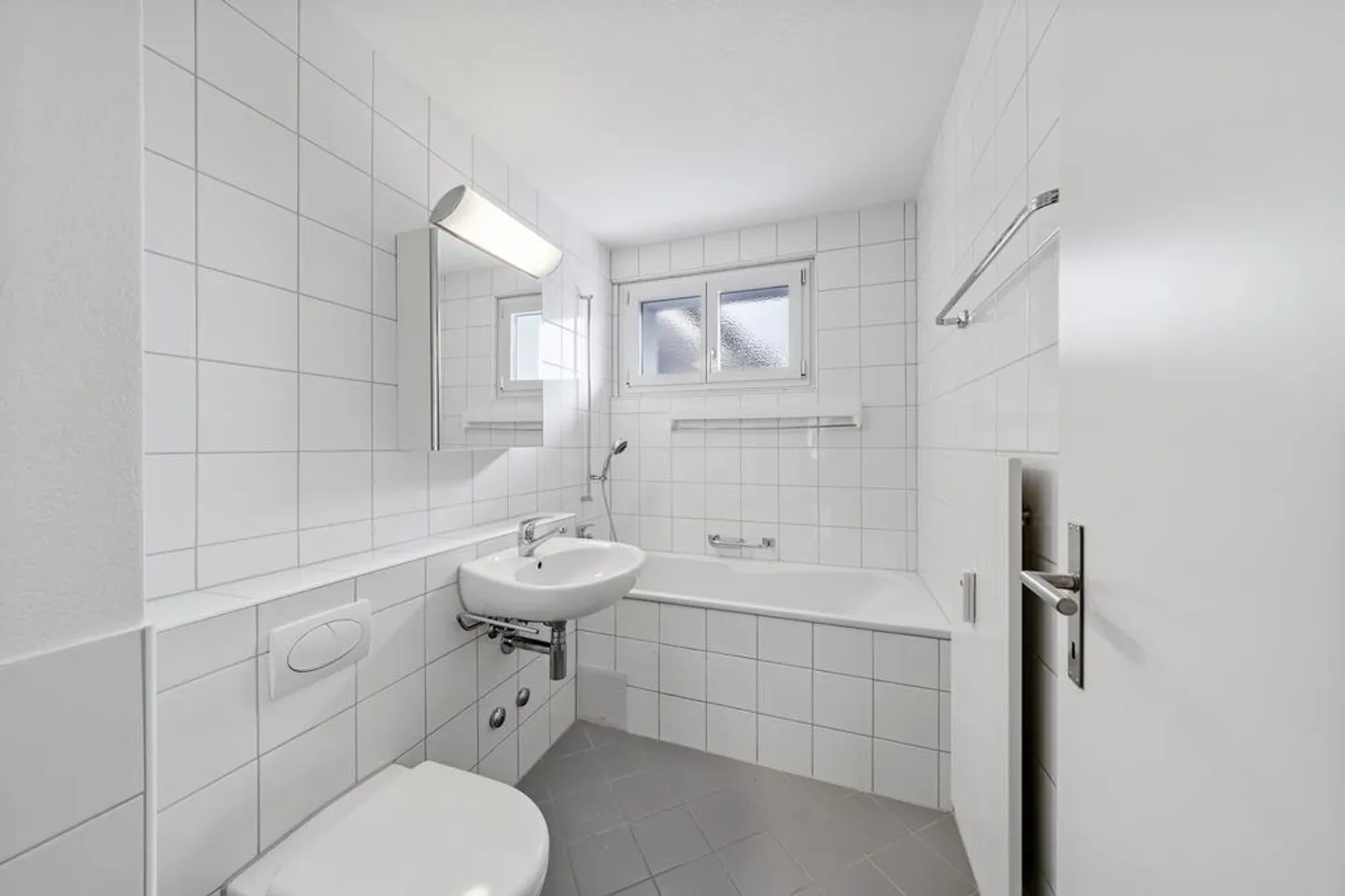 Modern apartment in a central location - Photo 8 of 10