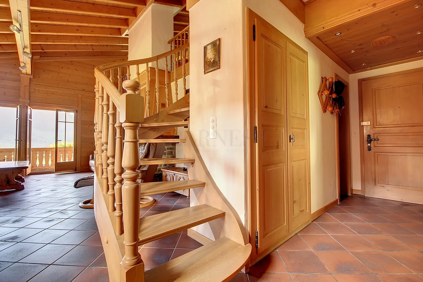 Wunderschöne Duplex-Wohnung auf den Höhen des Dorfes - Foto 3 von 12