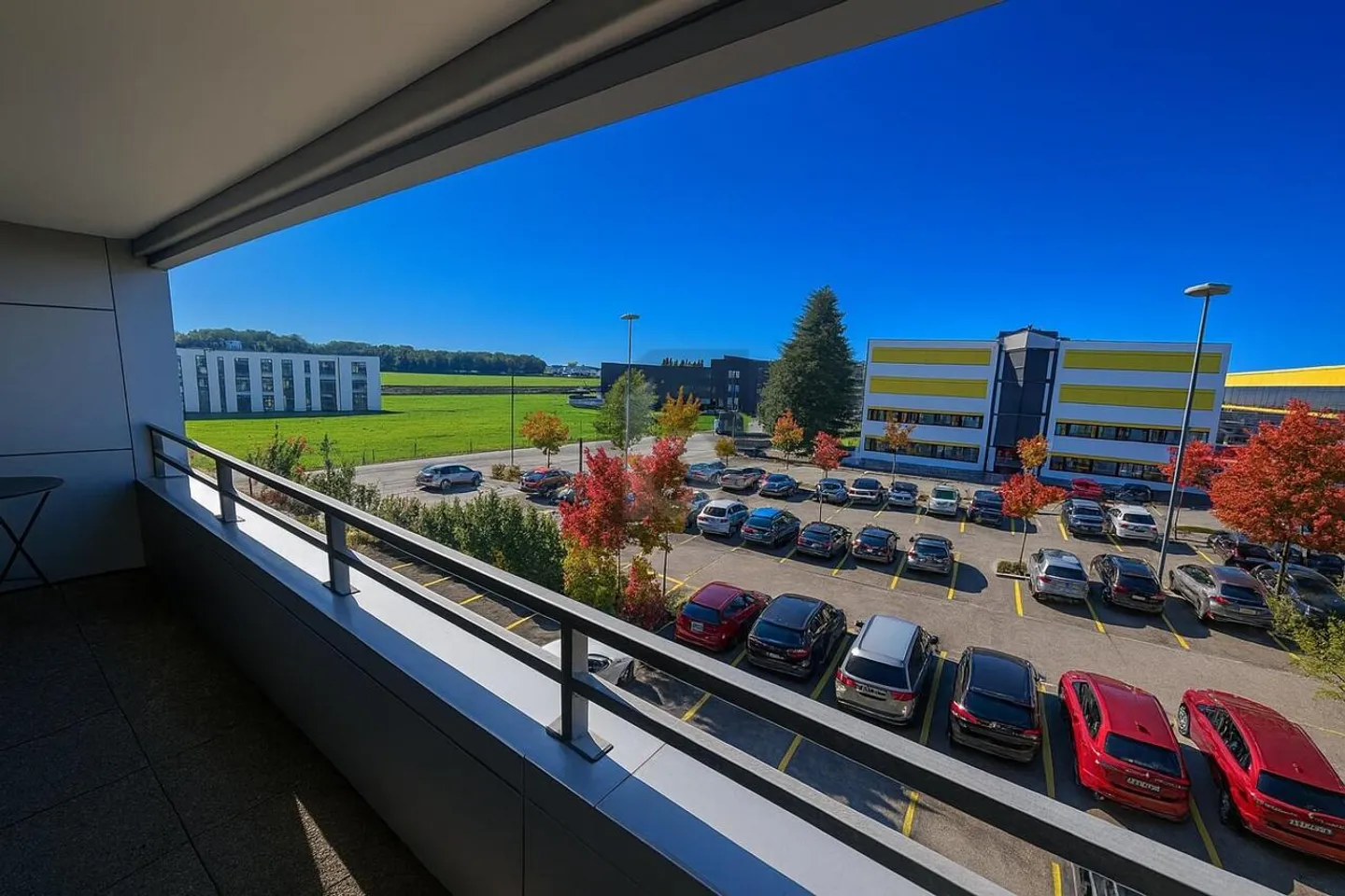 MODERN AND BRIGHT IN AVOUILLONS - Photo 1 of 5