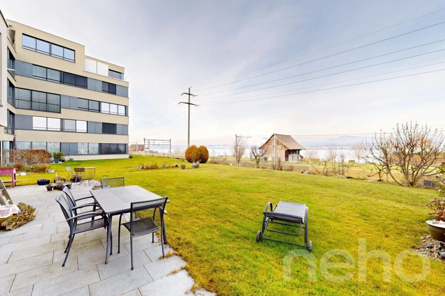 Appartement de jardin avec vue sur le lac - Photo 2 sur 12