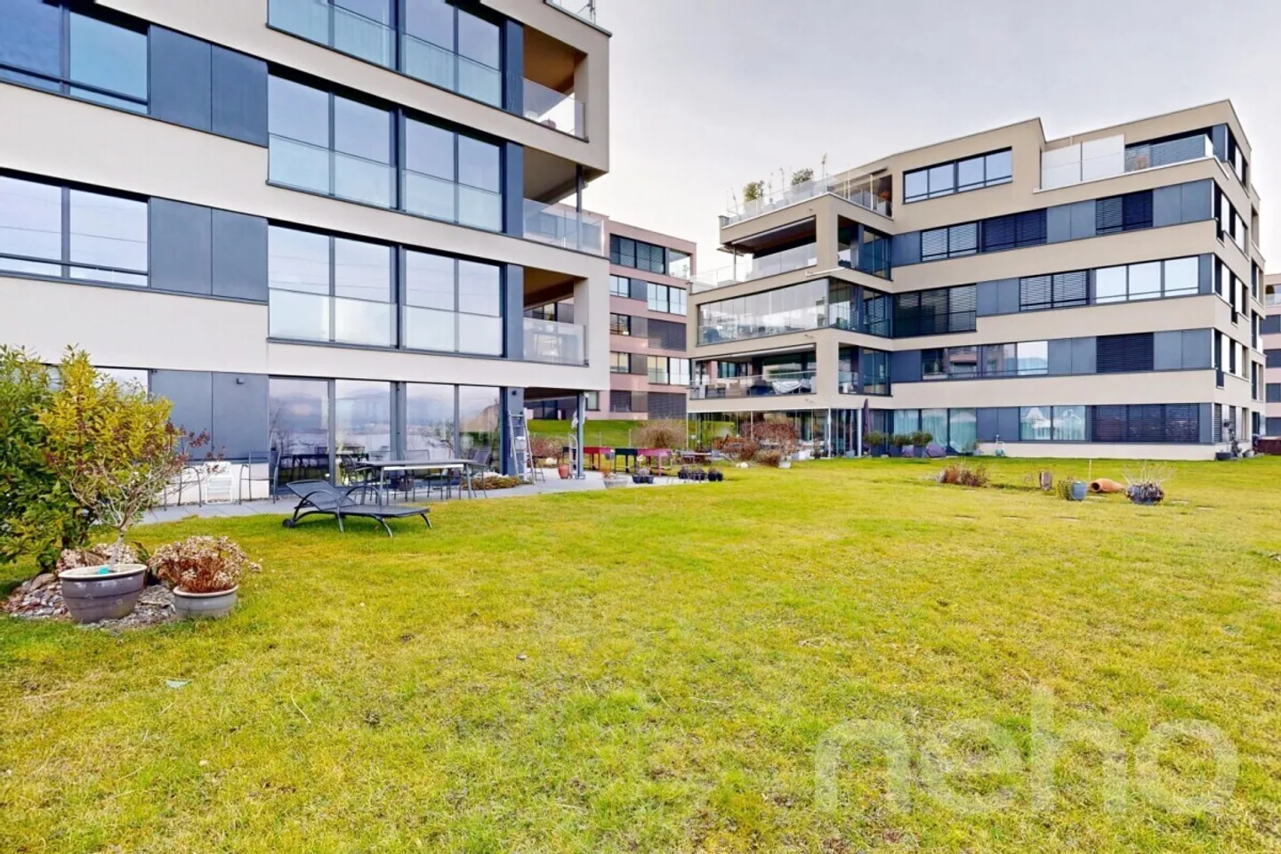 Appartement de jardin avec vue sur le lac - Photo 3 sur 12