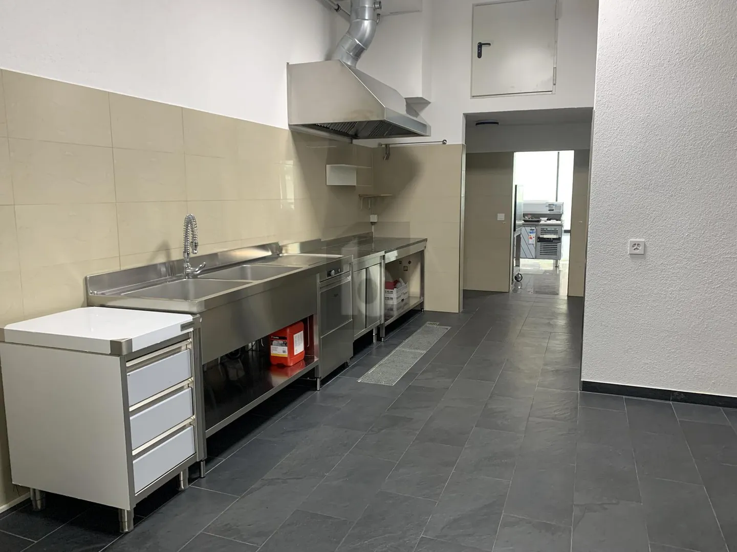 Mischgenutztes Gebäude mieten - Foto 1 von 6