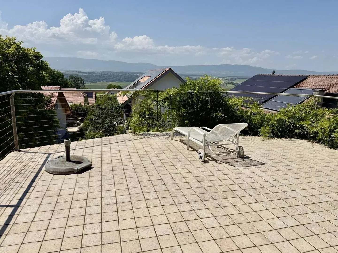Country house with 2 independent apartments - Photo 10 of 13