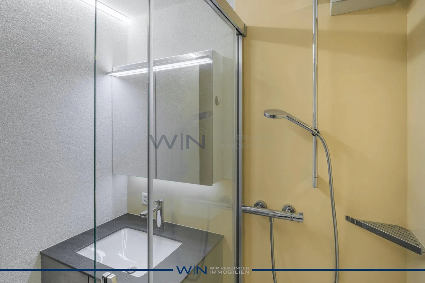 Appartamento in vendita - Foto 3 di 8