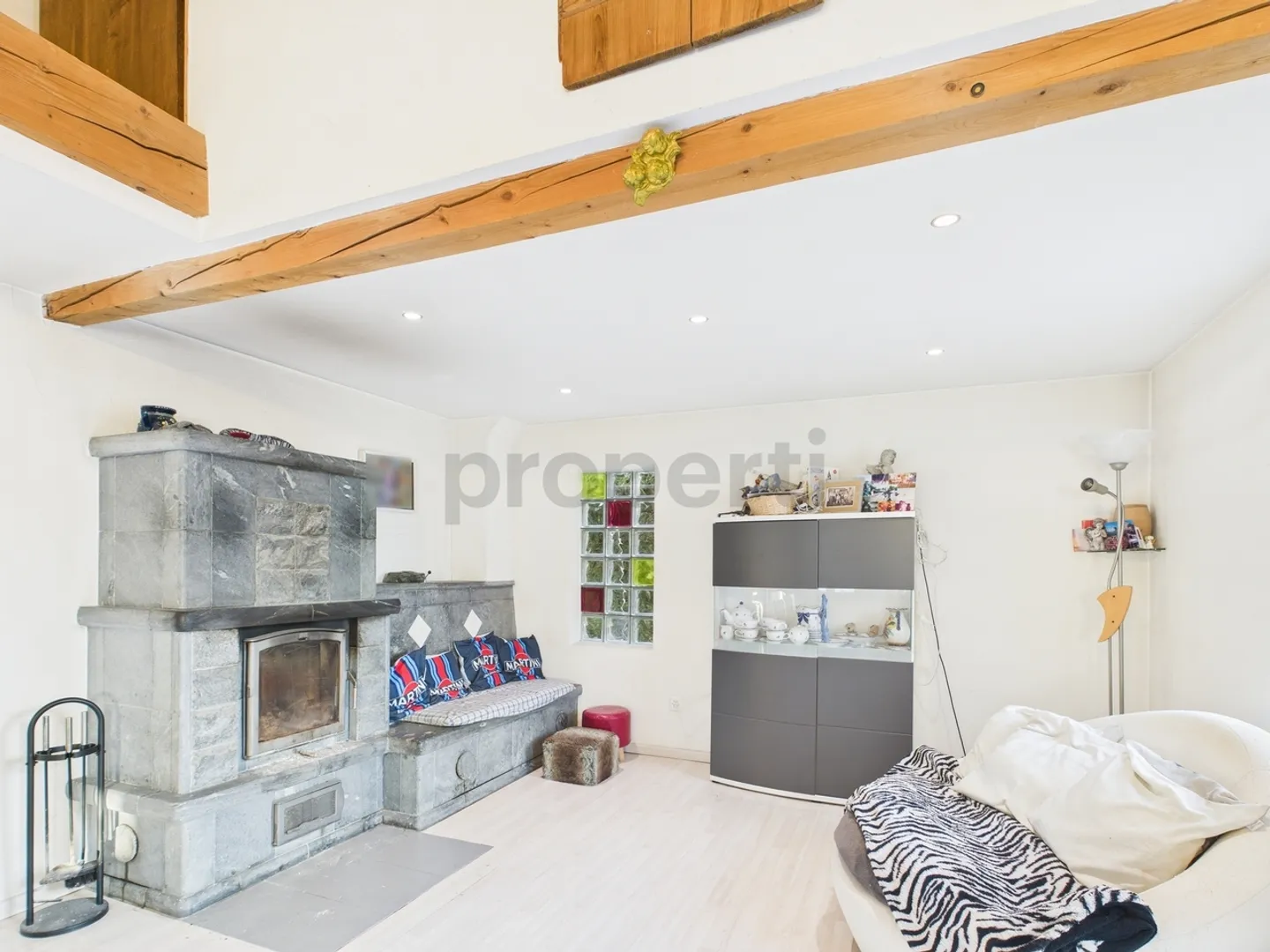 Unique 5-Room Single-Family House in Lichtensteig, Canton SG - Photo 5 of 12