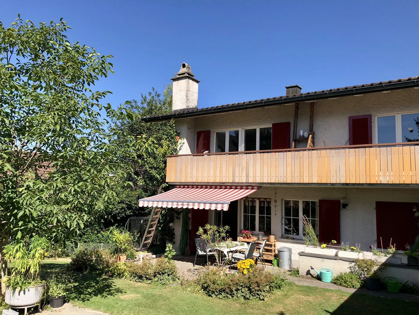 Apartment in charming house including garage - Photo 2 of 25