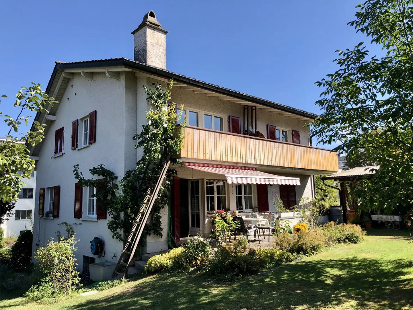 Apartment in charming house including garage - Photo 3 of 25