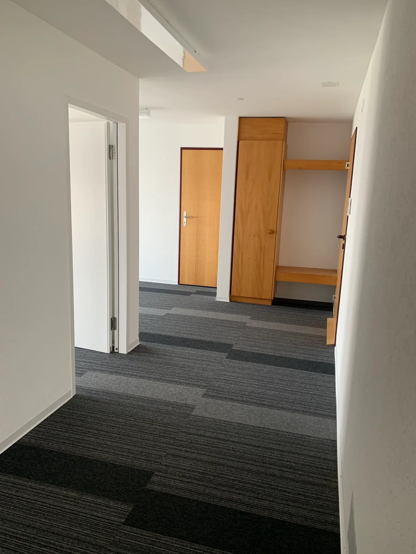 In affitto nel centro di Saignelégier Ufficio 2 stanze - Foto 2 di 2