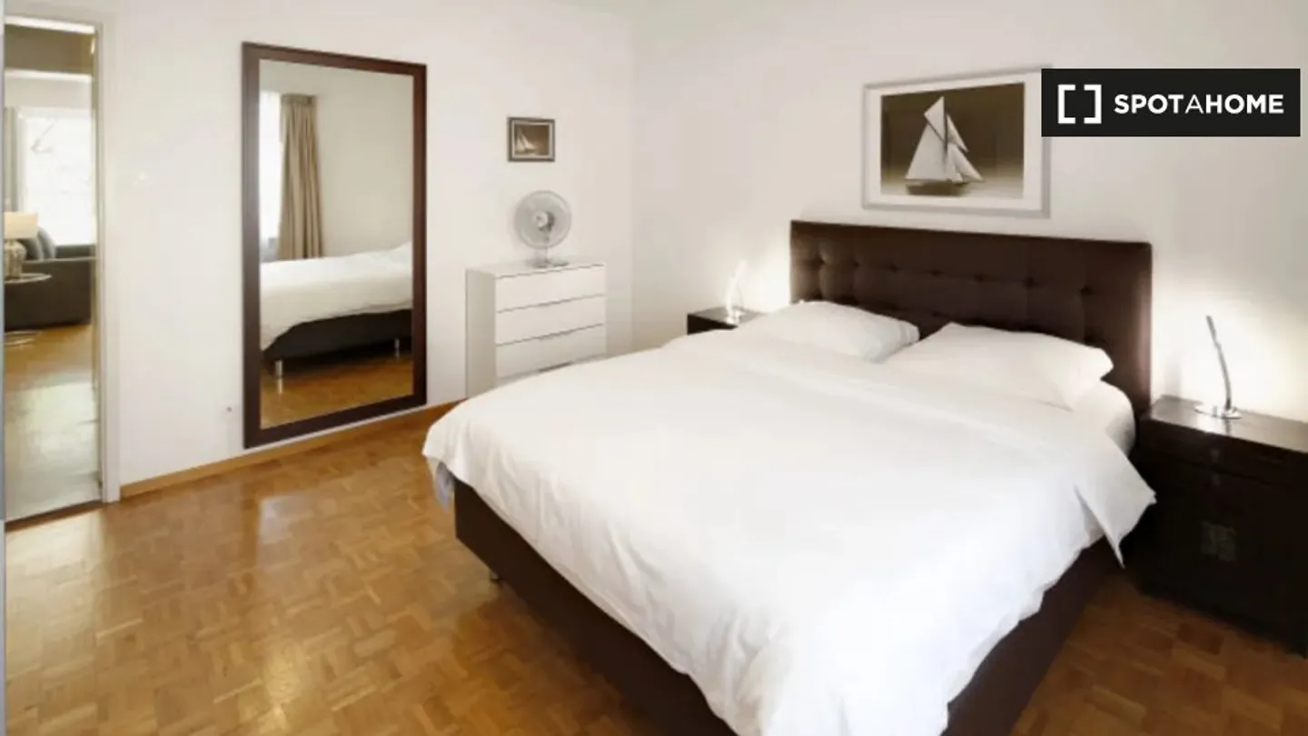 Entdecke, besichtige und miete dein neues Zuhause online mit vollem Vertrauen. - Foto 5 von 13