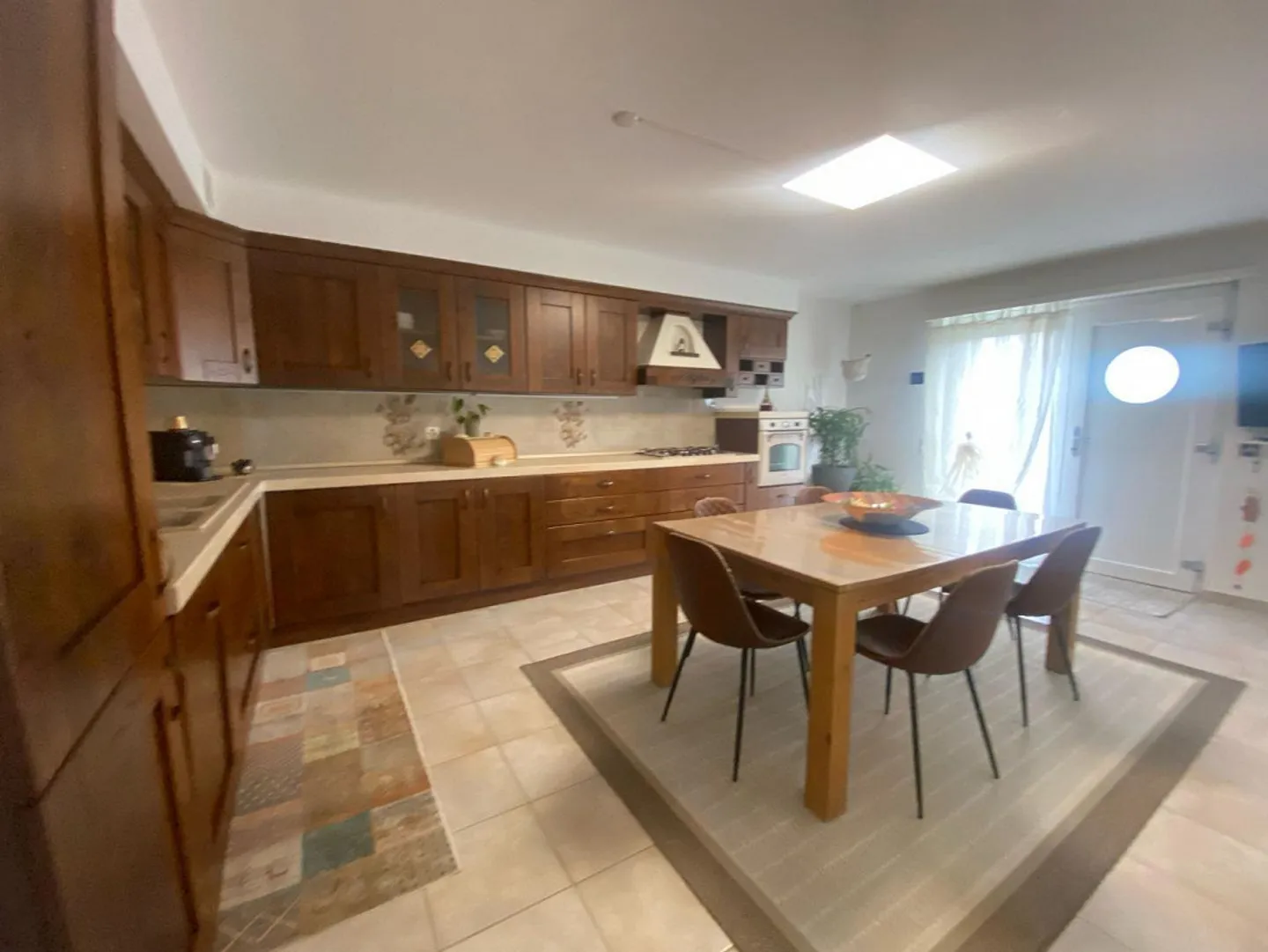 «6 1/2-room villa with garden in a very sunny location with a view / villetta di 6 1/2 locali con giardino molto soleggiata e bella vista» - Photo 10 of 36