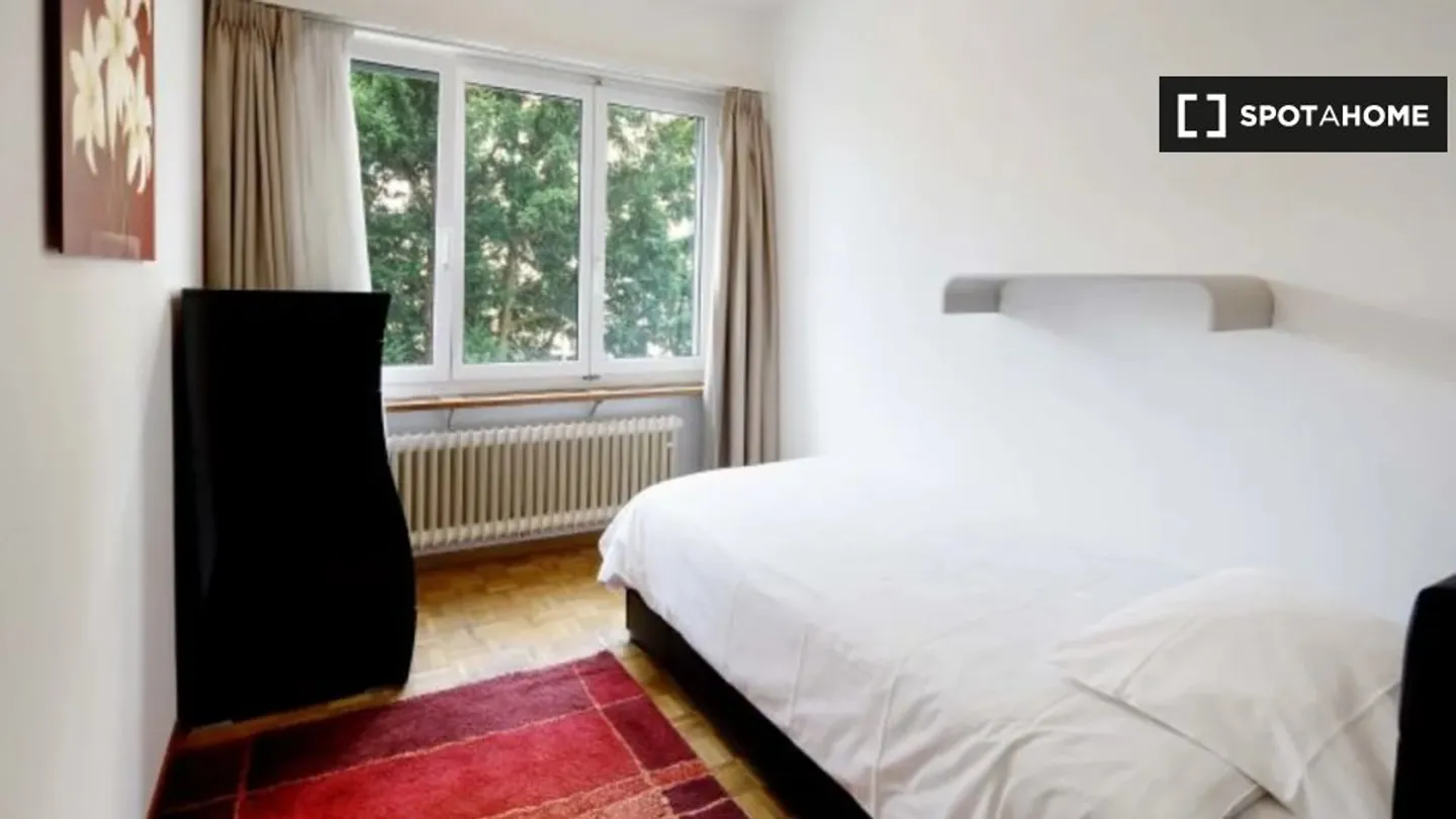 Entdecke, besichtige und miete dein neues Zuhause online mit vollem Vertrauen. - Foto 11 von 13