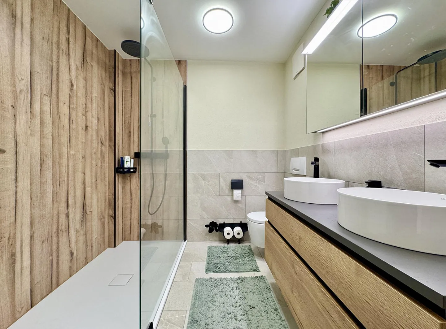 5.5-Room Maisonette with Parking Space - Centrally Located, Pleasantly Quiet - Photo 1 of 12