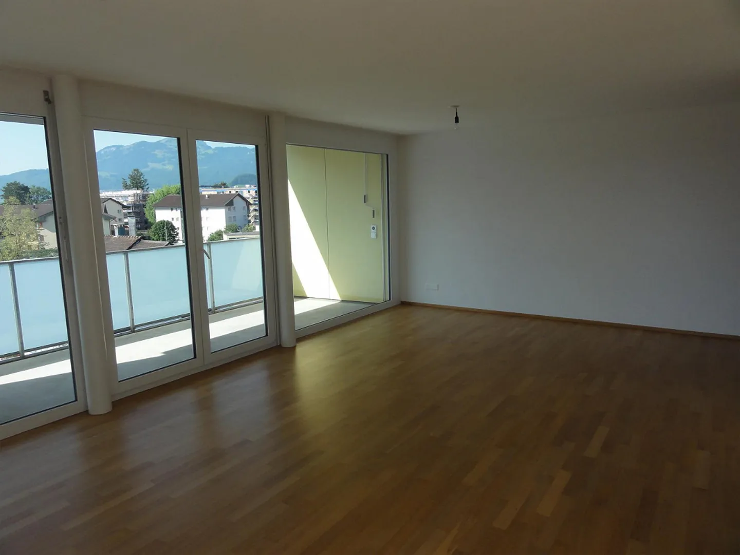 Moderne Wohnungen im Park - Foto 3 von 14