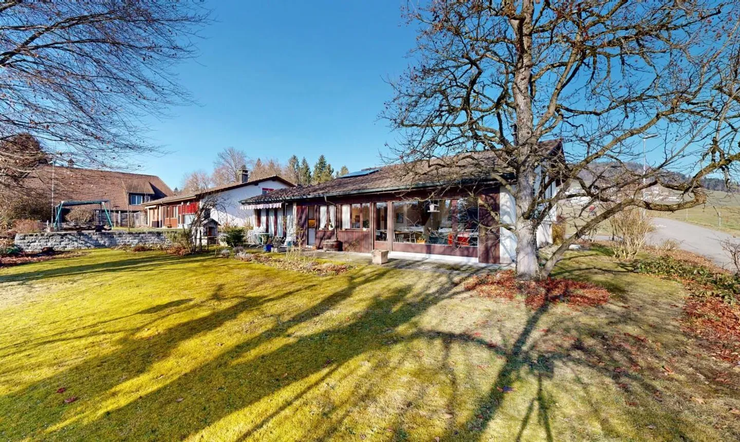 Charmantes Einfamilienhaus mit Aussicht - Foto 2 von 11