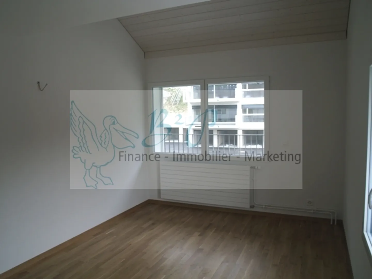 Charming Maisonette Apartment - Photo 2 of 9