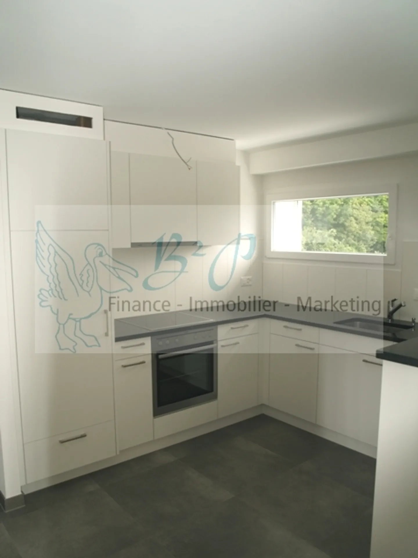 Charming Maisonette Apartment - Photo 7 of 9