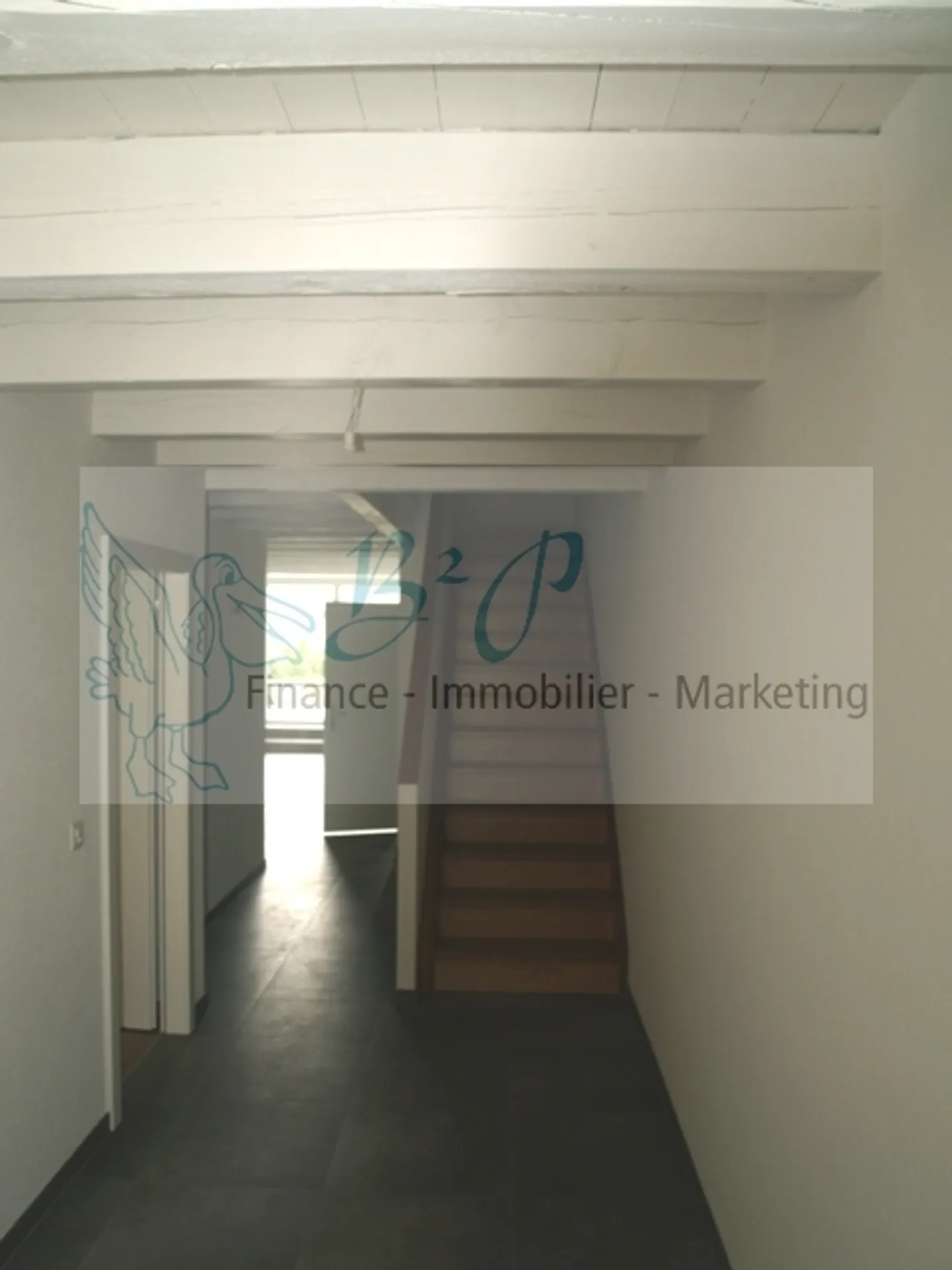 Charming Maisonette Apartment - Photo 8 of 9