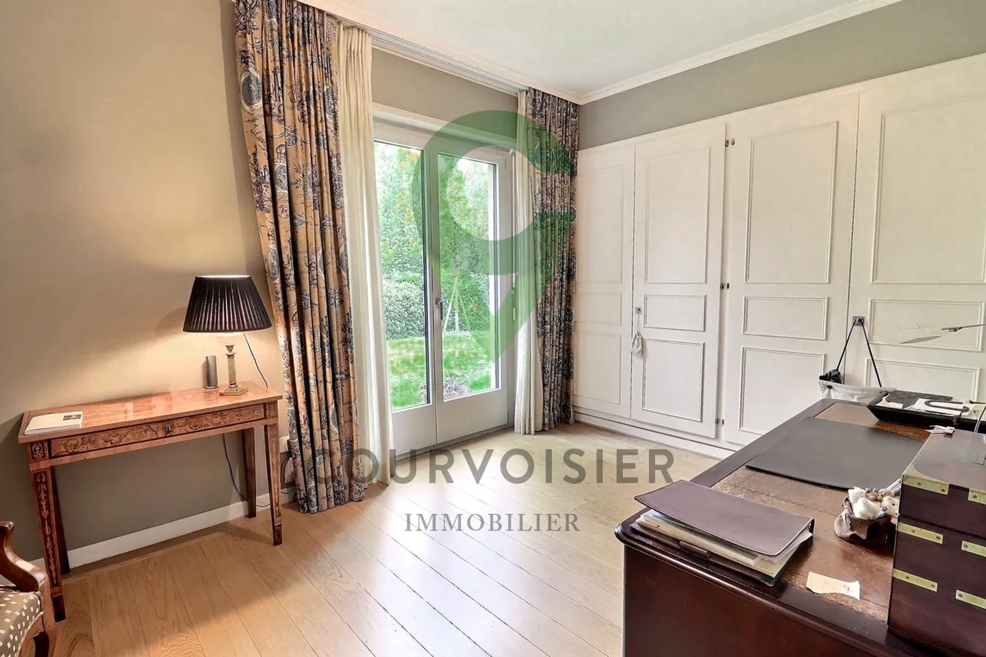 Elegance, charm and beautiful exteriors in the heart of Pully - Photo 7 of 10