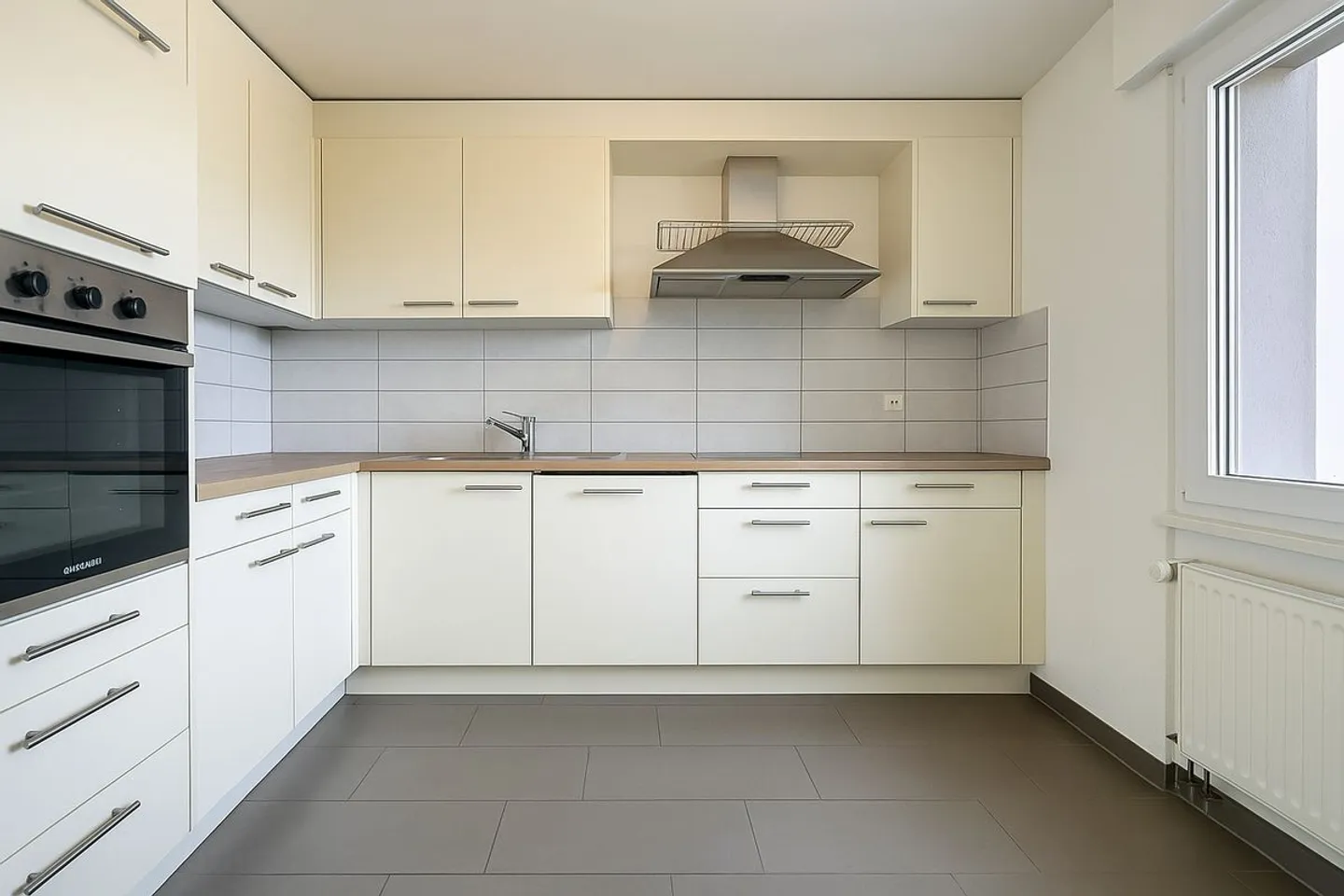 Apartment for rent - Photo 6 of 8