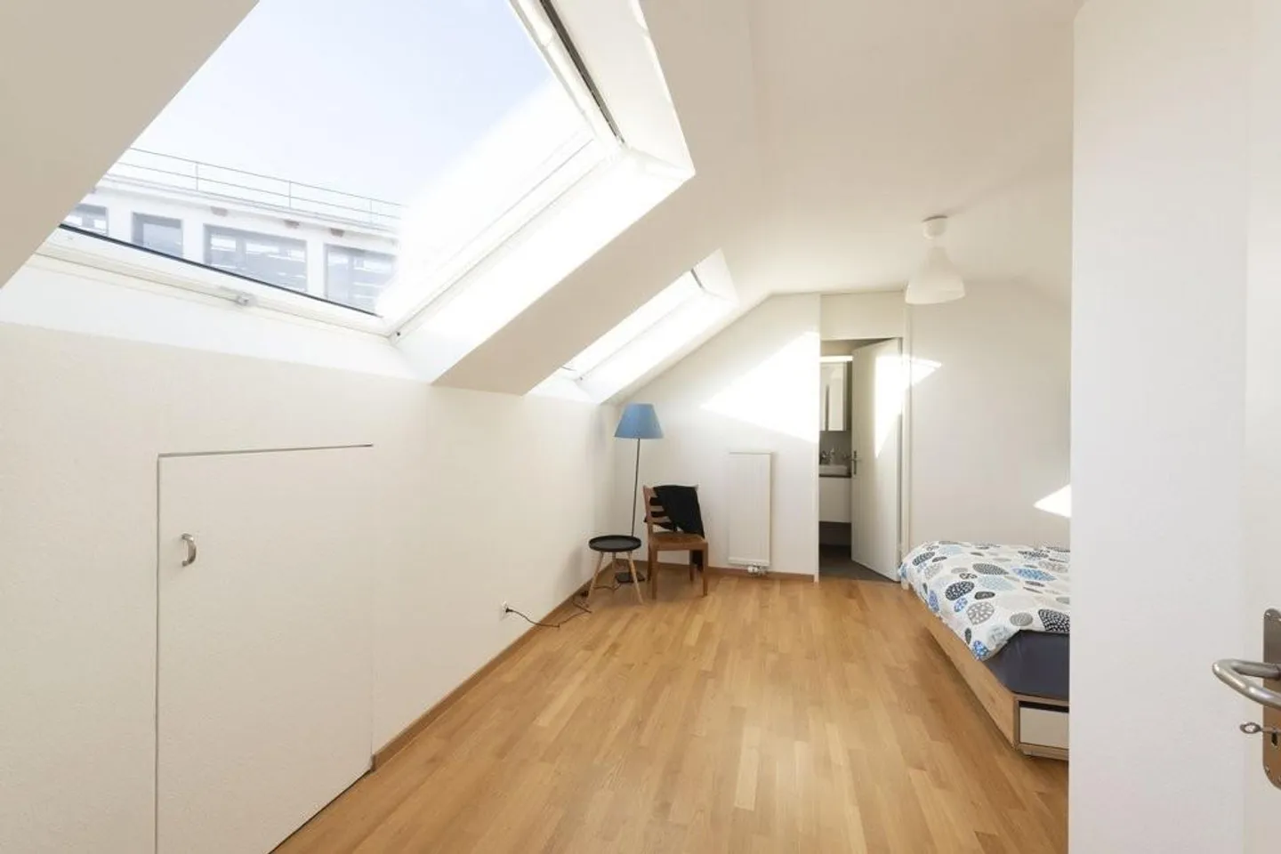 Moderno appartamento con 4 camere nel cuore di Basilea a Barfüsserplatz - Foto 3 di 8