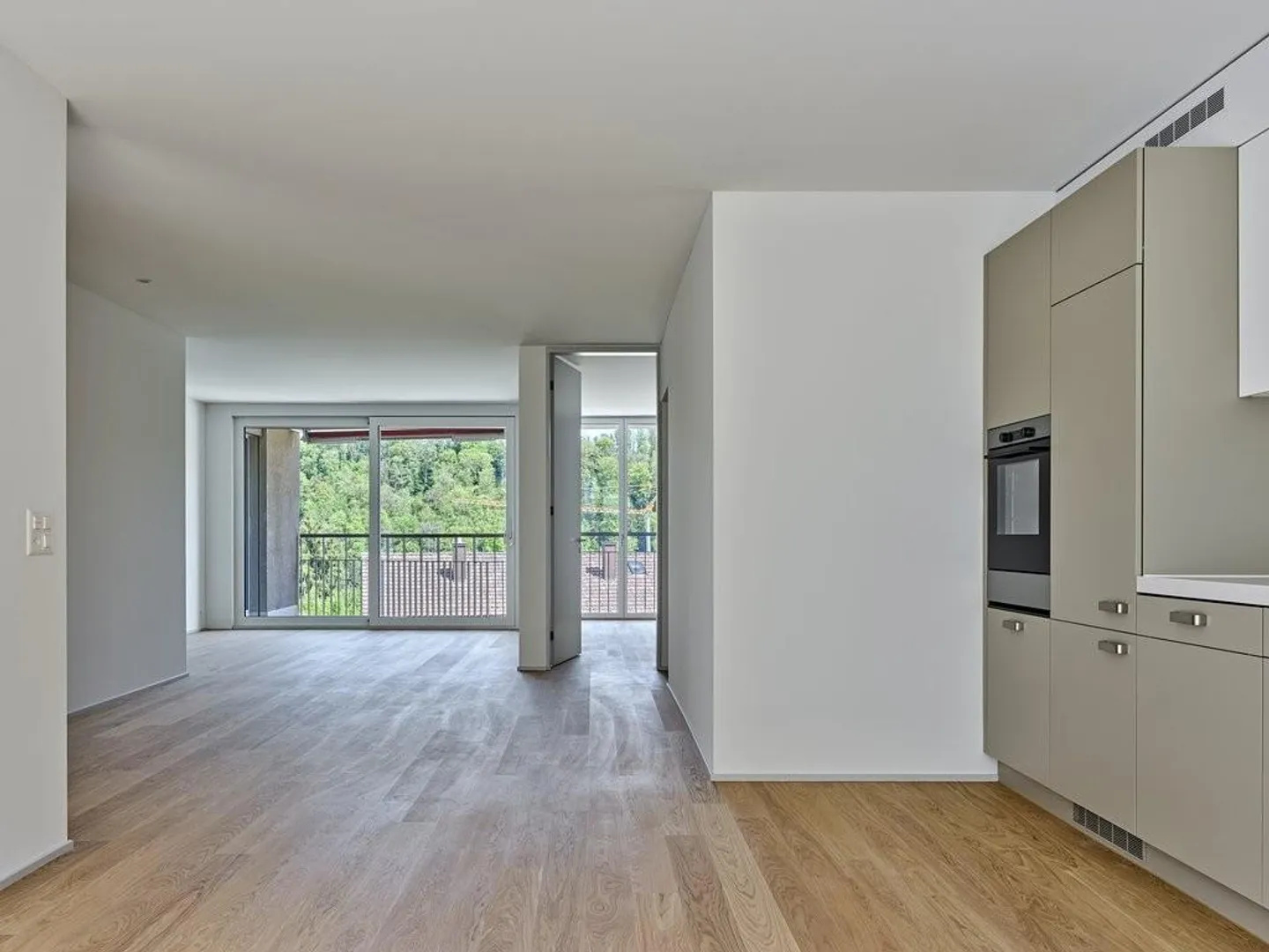 Charmante 3.5-Zimmer-Attikawohnung - Foto 2 von 8