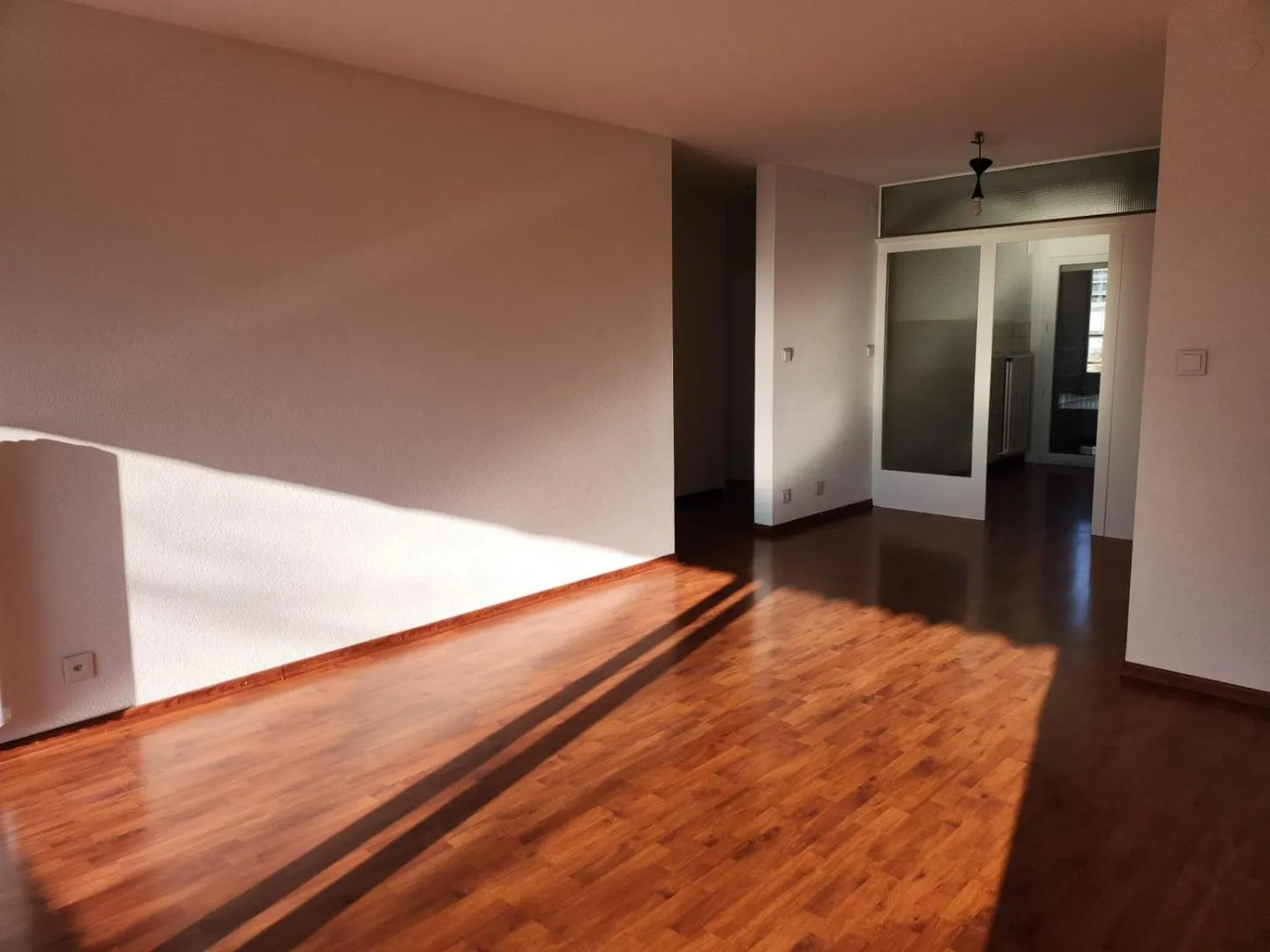 Appartement lumineux 4.5 pièces à Sion - Photo 3 sur 10