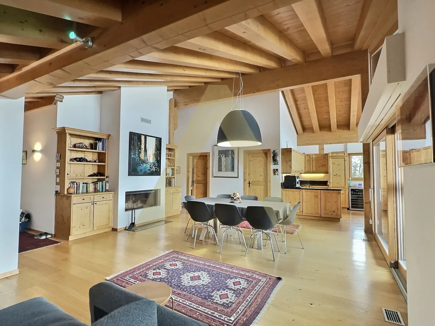 Appartamento di Lusso con Vista Alpina - Foto 2 di 9