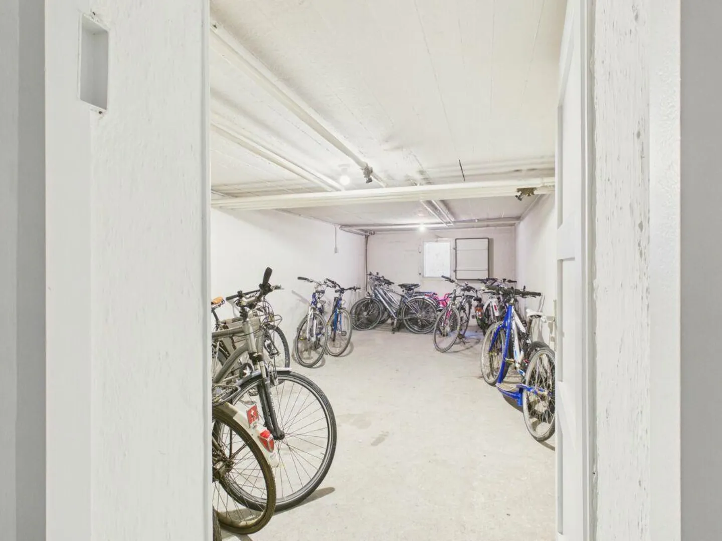 Spazio commerciale visibile in una posizione centrale a Kreuzlingen - Foto 9 di 10