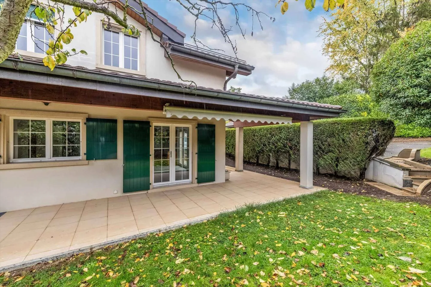 Semi-detached house for rent - Photo 2 of 10