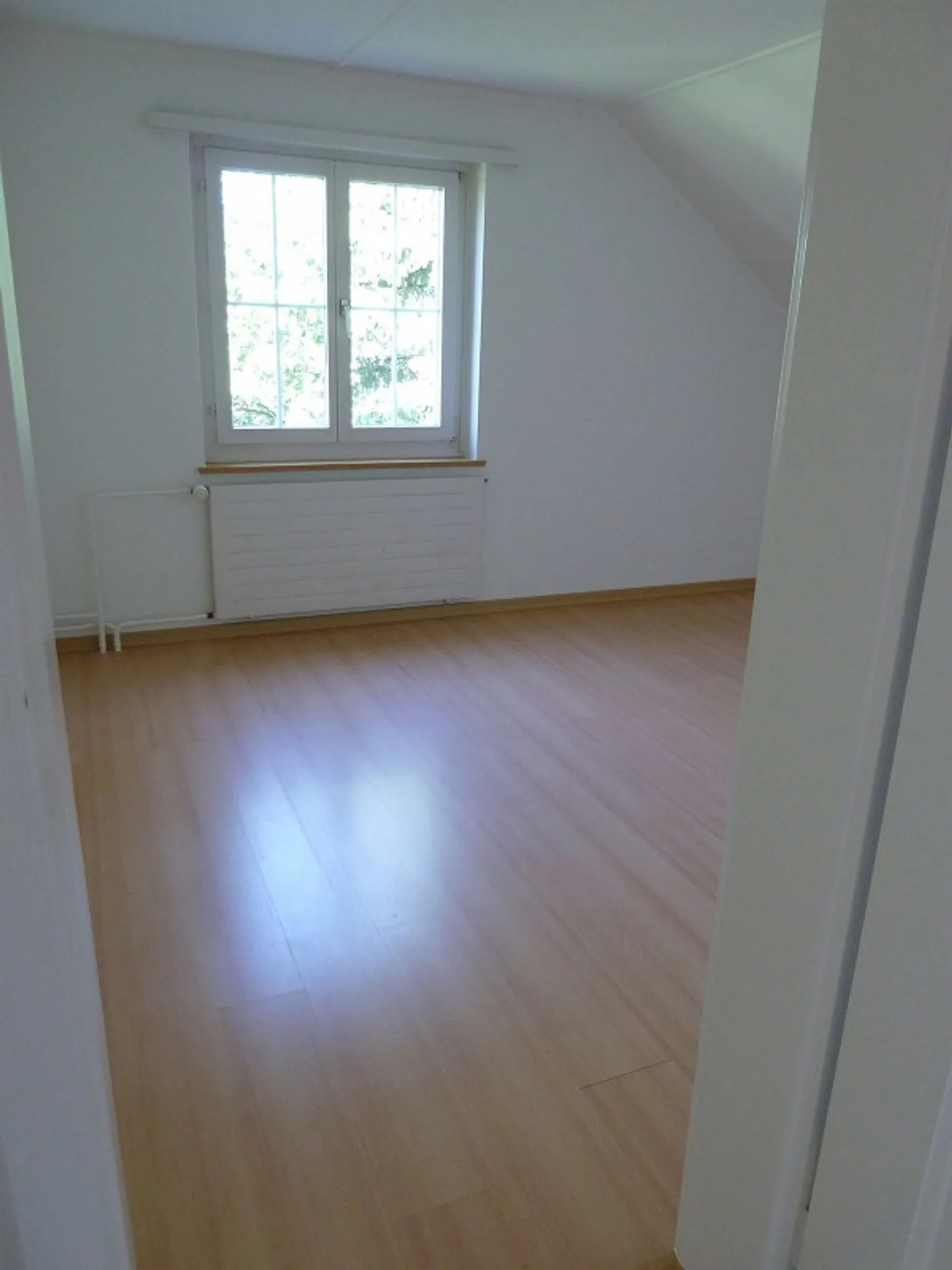 Apartment in charming house including garage - Photo 14 of 25