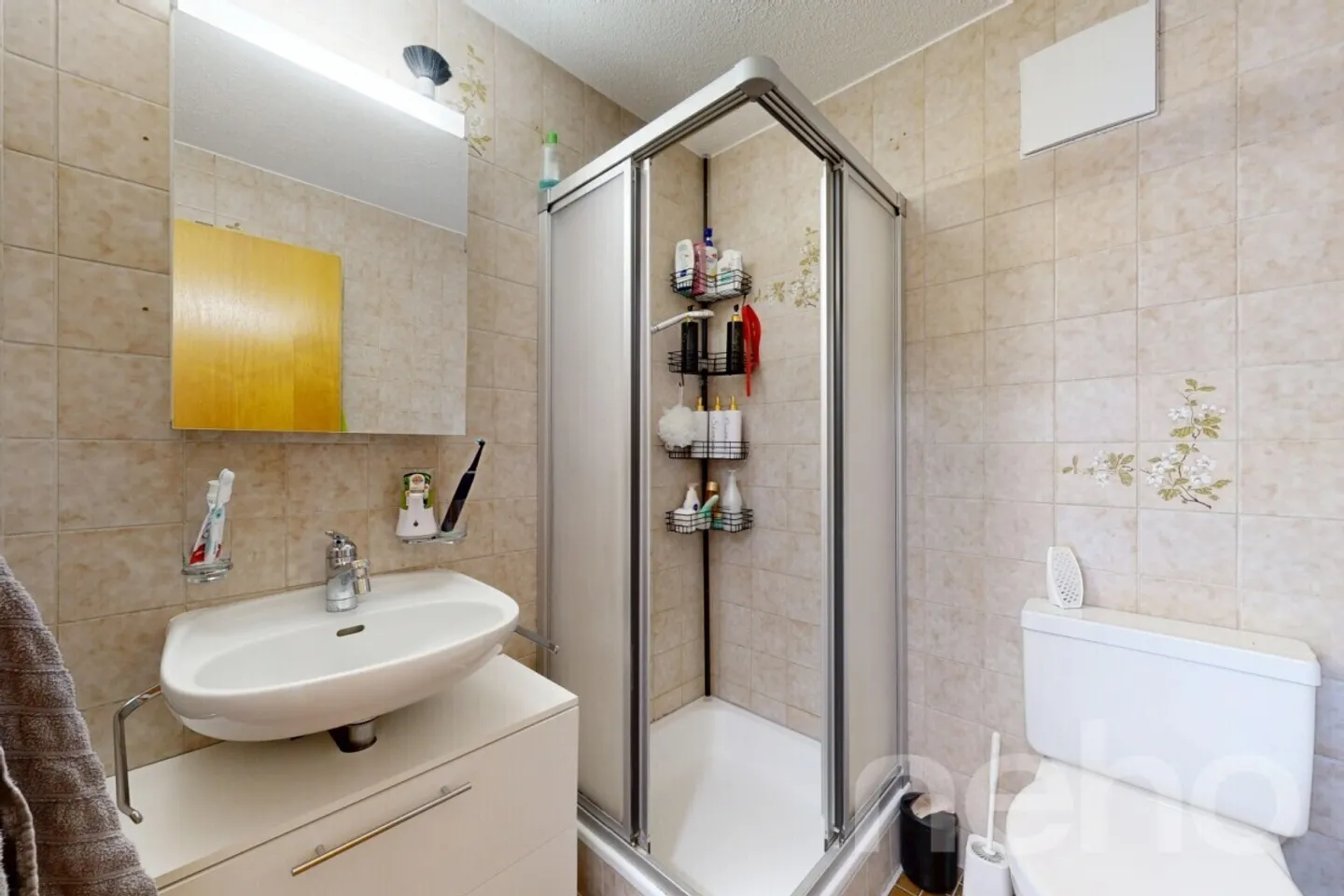 4.5-Zimmer-Wohnung mit Balkon und zwei Garagenplätzen in Sevelen - Foto 11 von 12