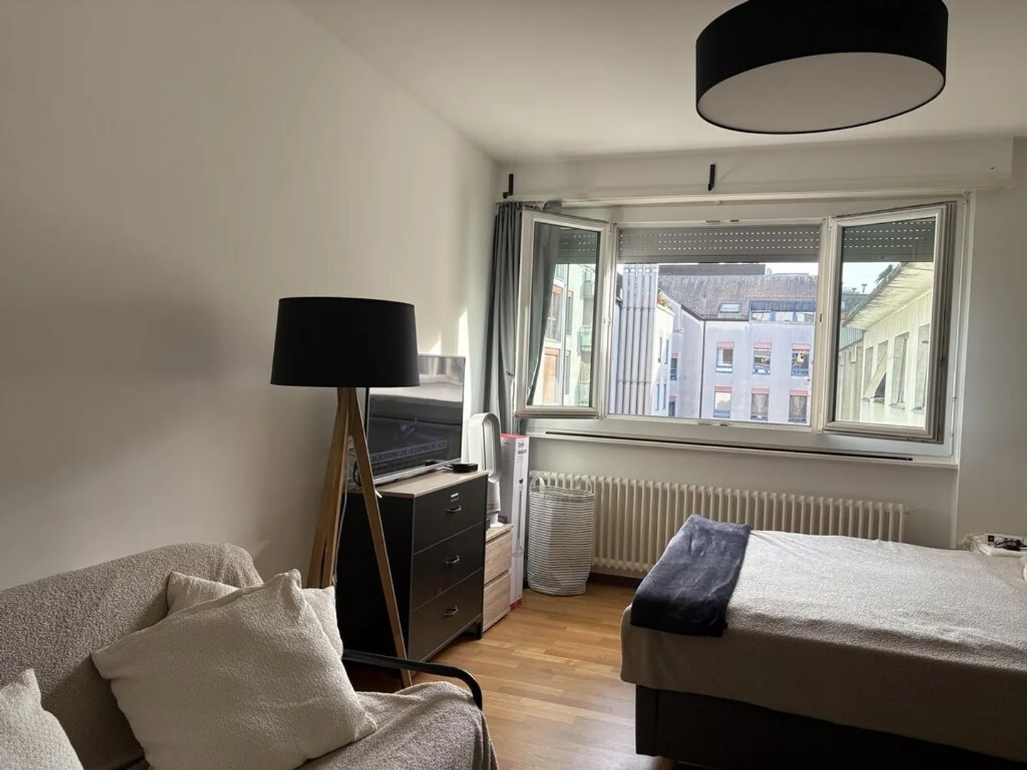 Vorte alloggio a due passi dal lago - Disponibile il 01.12.2025 - Foto 2 di 3