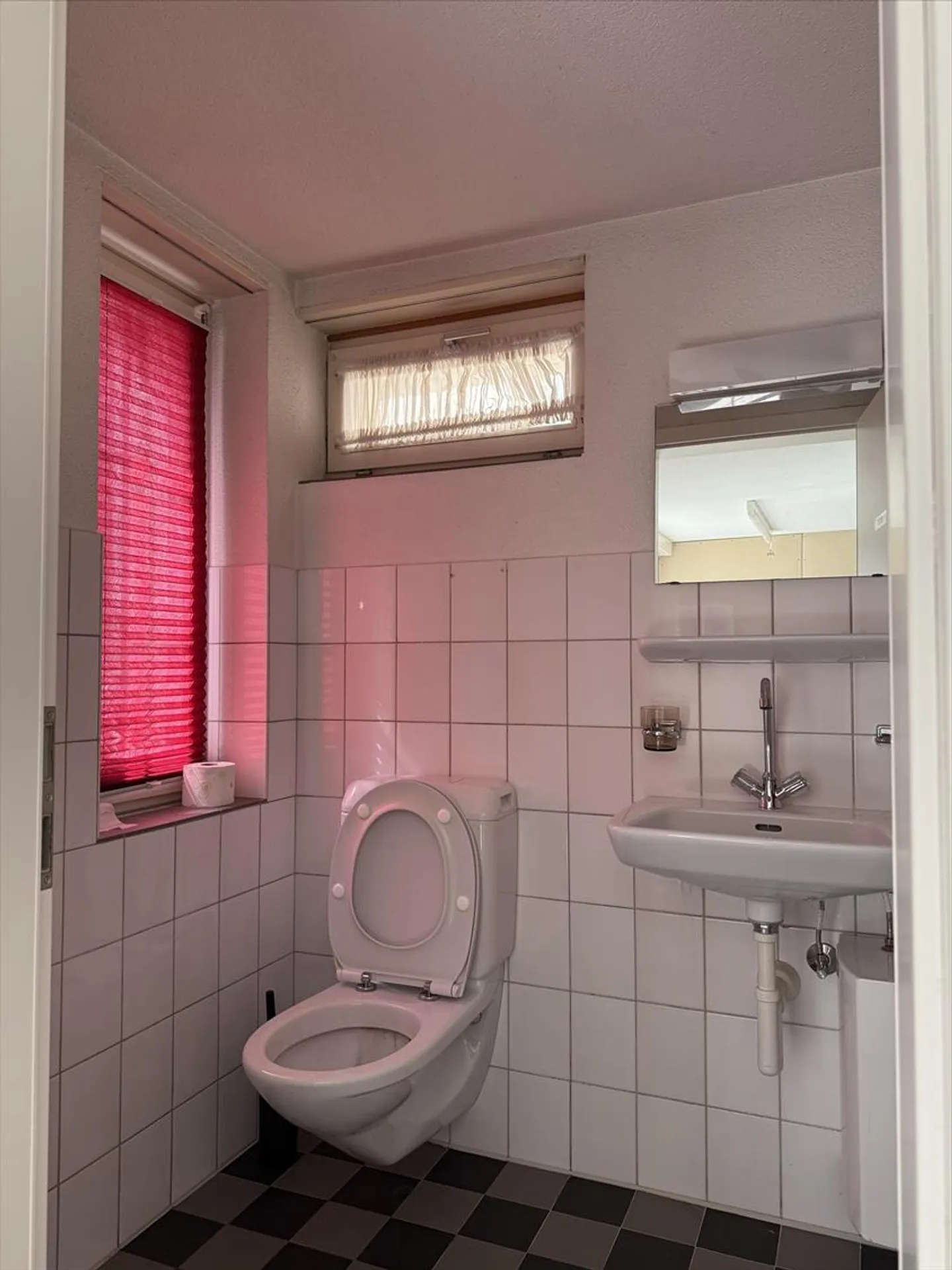 Would you like to conduct your business in lakes? - Photo 4 of 10