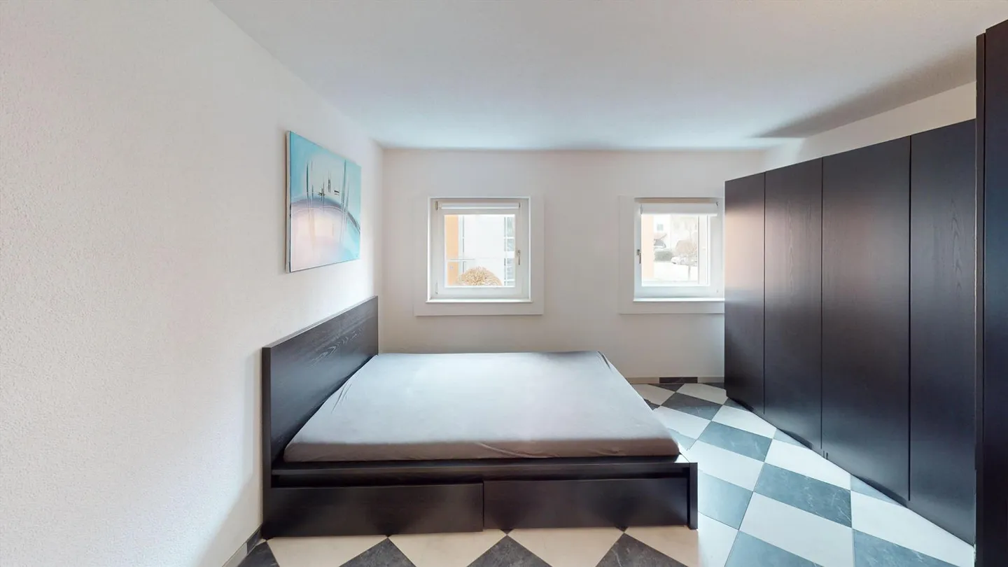 Appartement spacieux de 4 pièces avec balcon de 17 m² à Dietlikon - Photo 9 sur 13