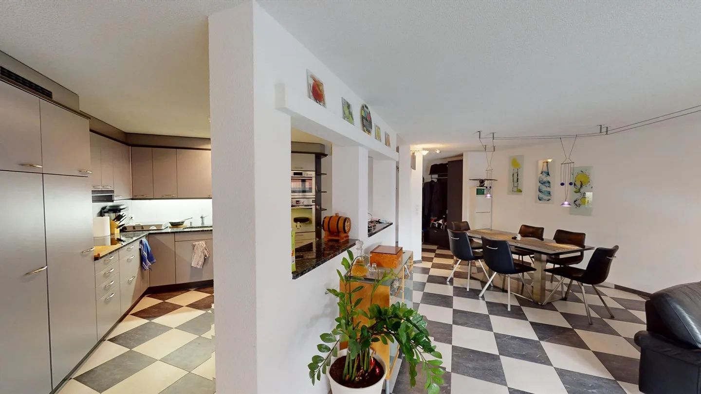 Appartement spacieux de 4 pièces avec balcon de 17 m² à Dietlikon - Photo 12 sur 13