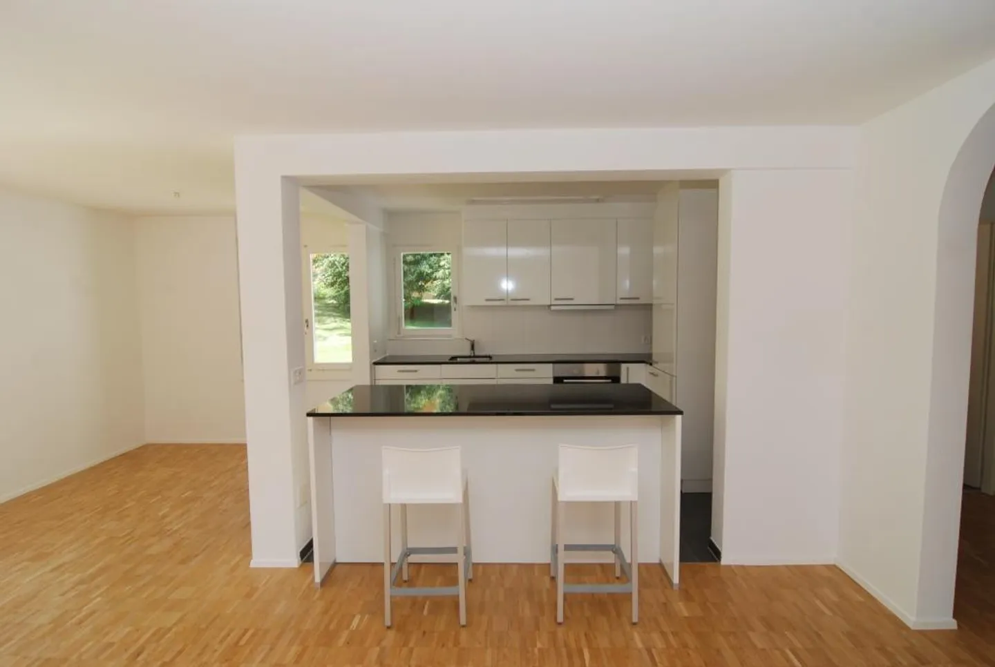 Charmante Wohnung mit gemütlichem Sitzplatz - Foto 2 von 7